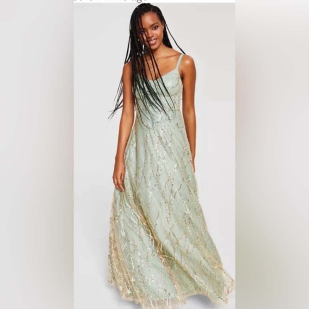 Say Yes to the Prom  sz0 NWT